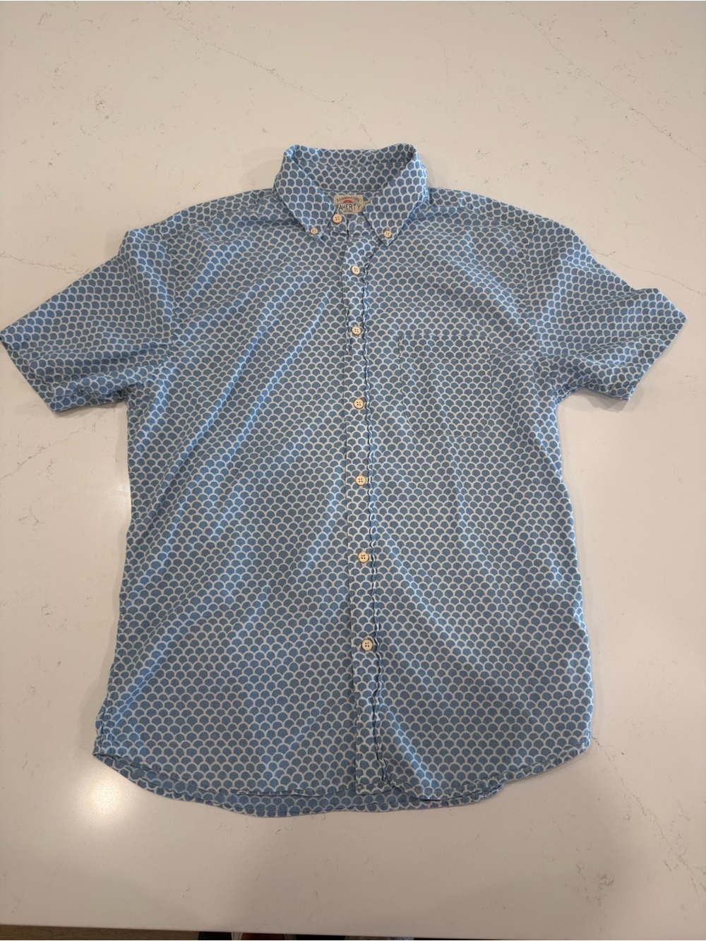 Faherty Men’s Light Blue Micro-Pattern Short Sleeve Button-Down - Medium